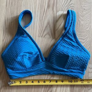Sea Level Swim Blue Textured Bikini Top - size 8